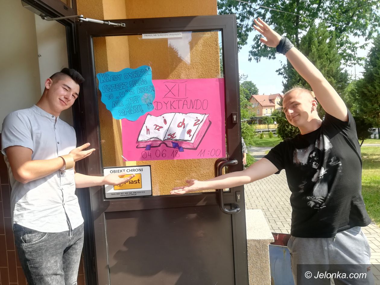 Jelenia Góra: Dyktando w Norwidzie