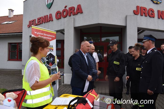 Jelenia Góra: Sprzęt medyczny dla OSP