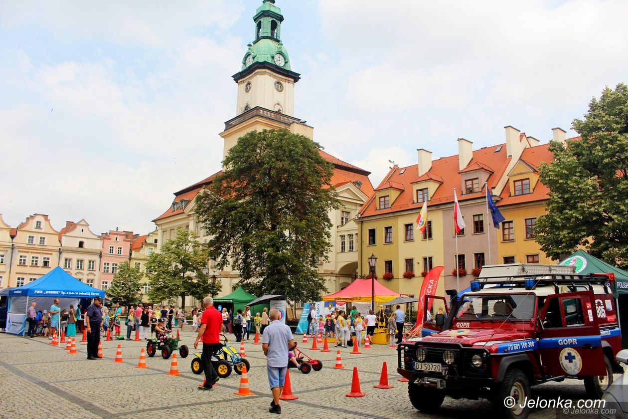 Jelenia Góra: Bezpieczne wakacje: Edukacja zabawą