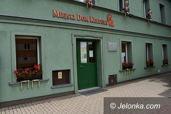 Jelenia Góra: Sierpień bez książki?