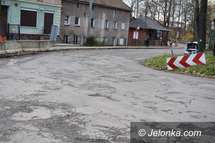 Powiat: Nadzieja na remont zniszczonej drogi