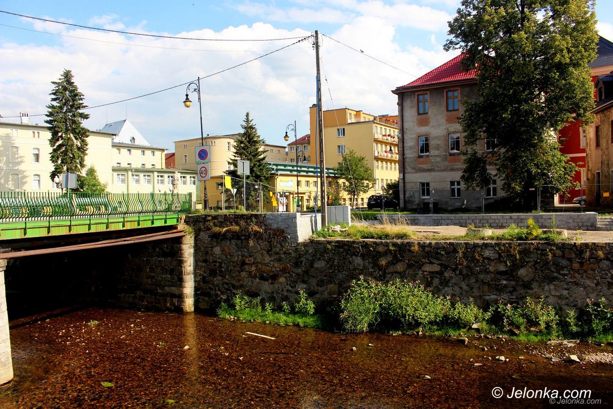 Jelenia Góra: Trwa budowa bulwaru