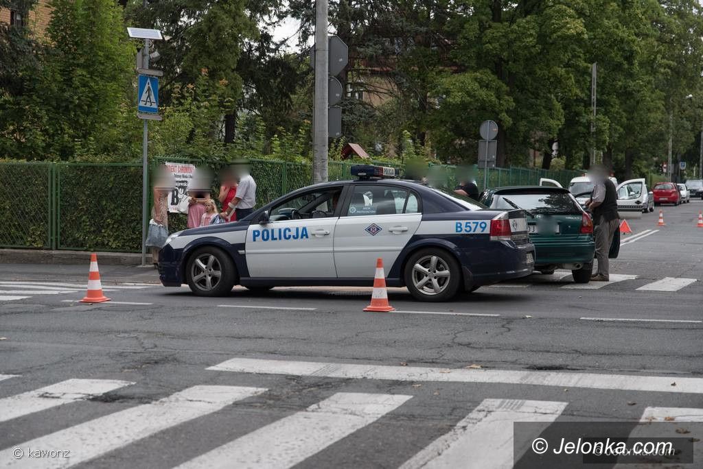 Jelenia Góra: Kolizja samochodów na ulicy Mickiewicza