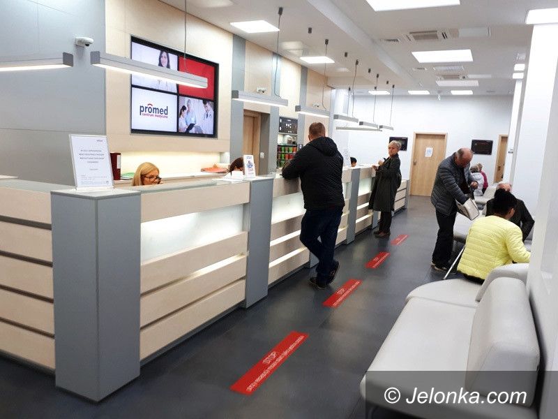 Jelenia Góra: Chorzy w sidłach infolinii