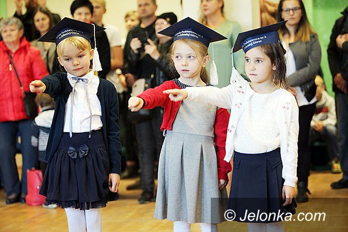 Jelenia Góra: Pasowanie w SP 3