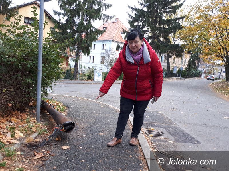 Jelenia Góra: Latarnie do wymiany