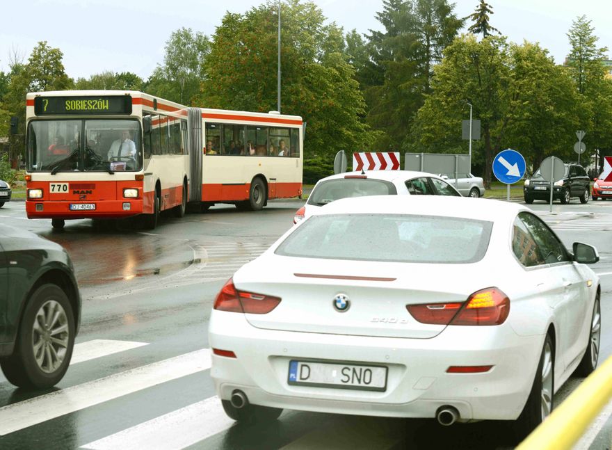 Jelenia Góra: Wiadomo, kto świątecznie ozdobi miasto (komunikat)