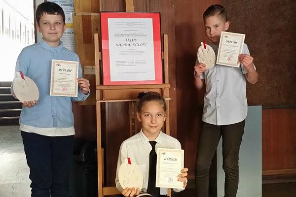 Jelenia Góra: Laureaci turnieju “Mamy niepodległość!”