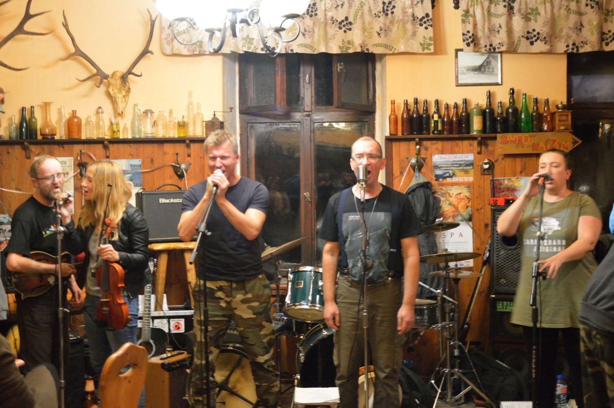 Region: Hymn, blues i ogień