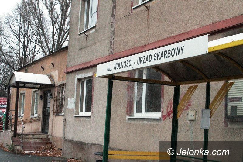 Jelenia Góra: A budynek niszczeje...