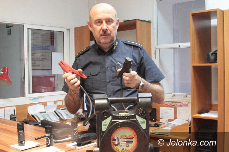 Jelenia Góra: Problem z autem? Strażnicy pomogą