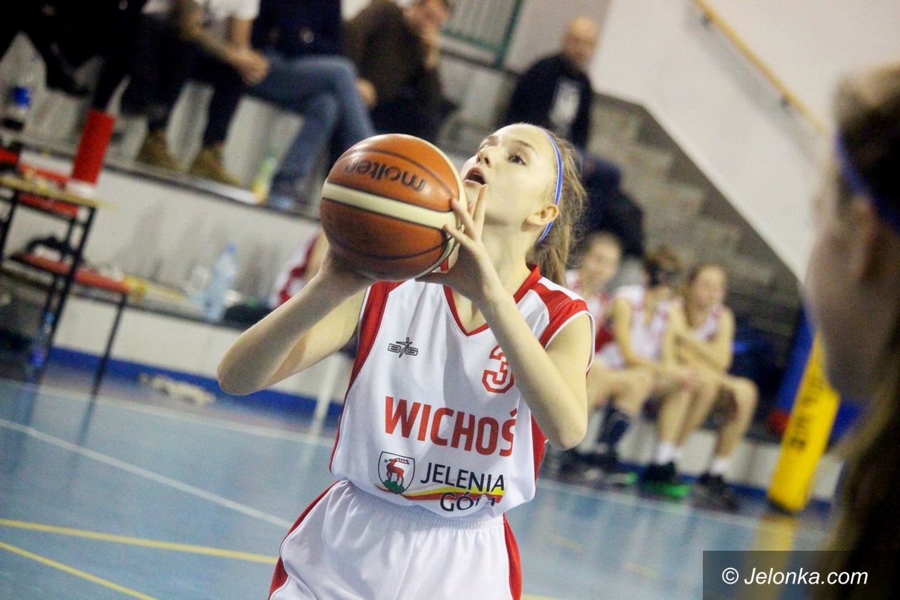 Jelenia Góra: Młodziczki niepokonane!