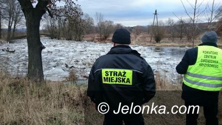 Jelenia Góra: Strażnicy zapobiegli ewakuacji