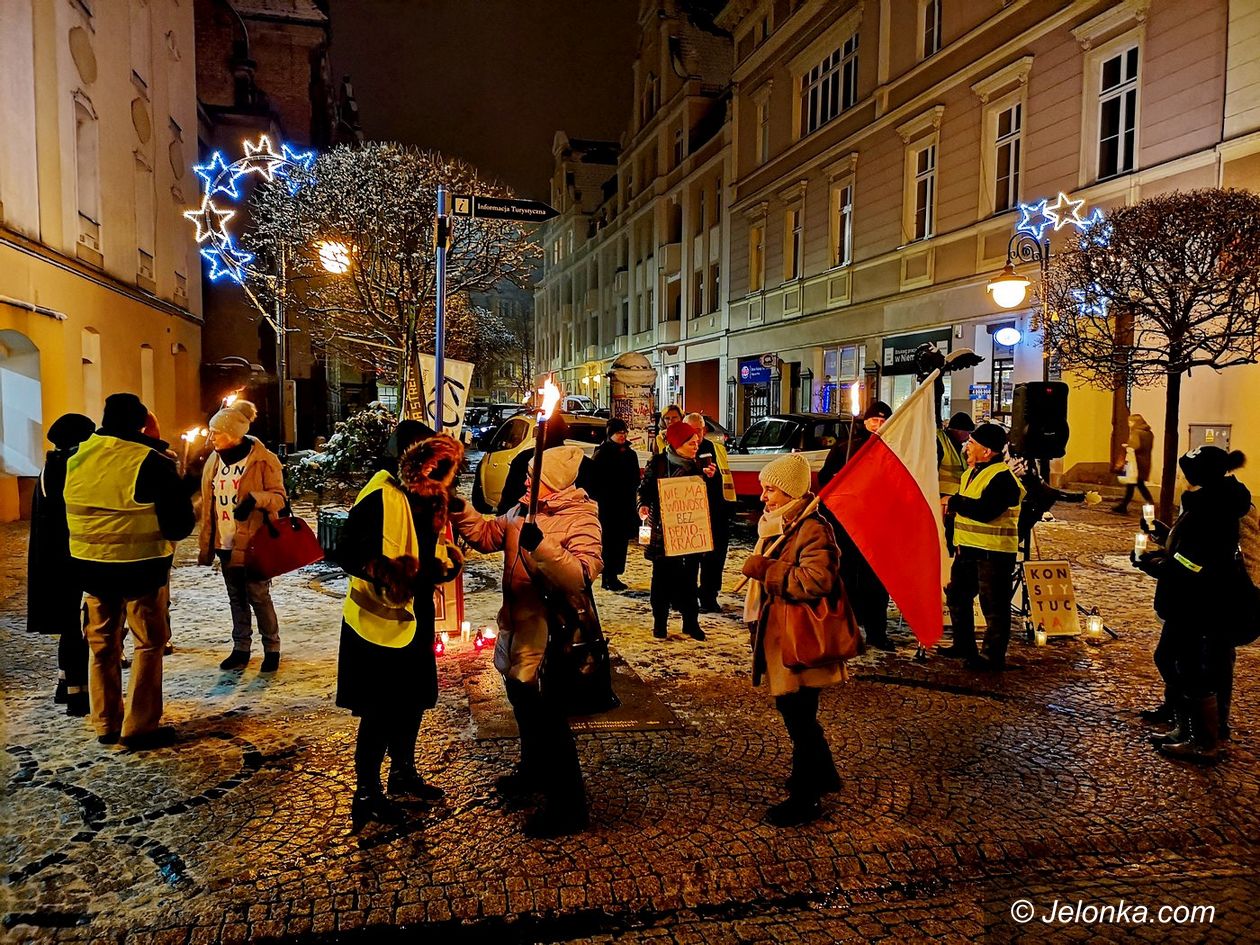 Jelenia Góra: KOD manifestował