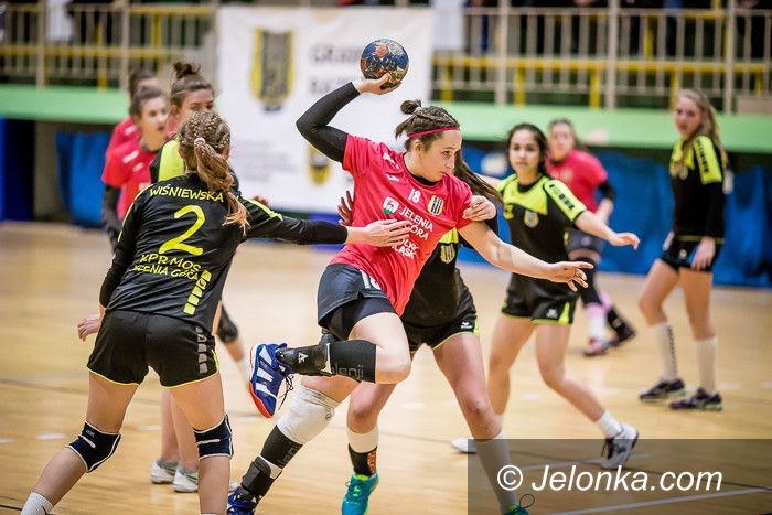 Jelenia Góra: 50:16 w klubowych derbach