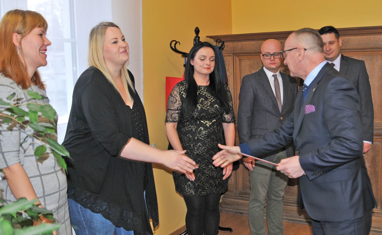Jelenia Góra: Kolejni nauczyciele z tytułem mianowanych