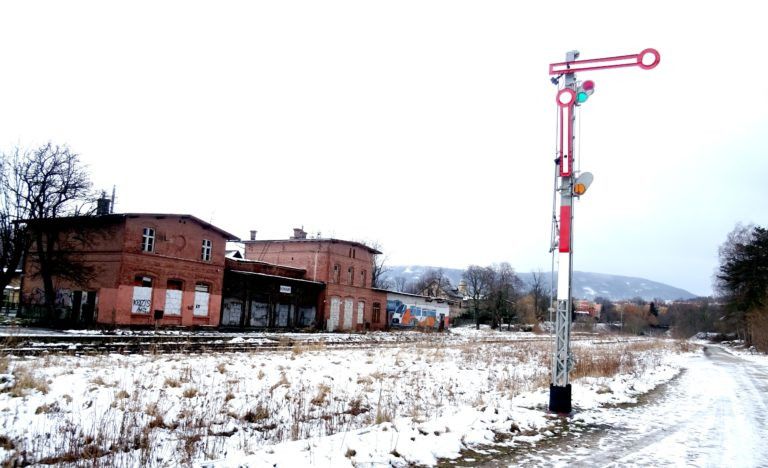 Kowary: Zabytkowy semafor został odnowiony