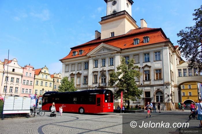 Jelenia Góra: Od kiedy bezpłatna komunikacja dla młodych?