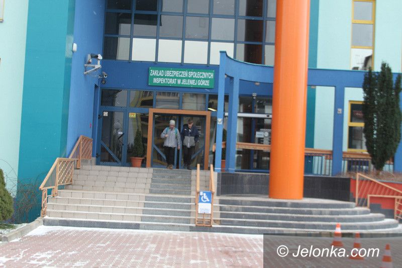 Jelenia Góra: Co z tymi zwolnieniami?