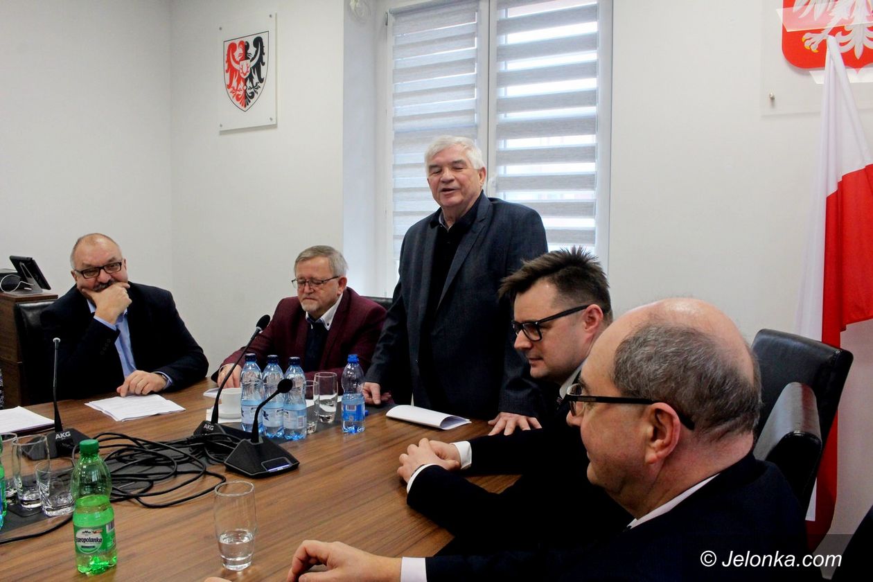 Jelenia Góra: Roboczo o pociągach