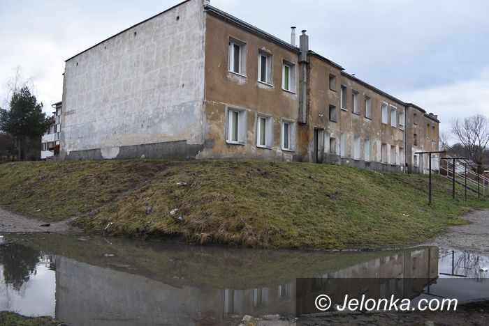 Jelenia Góra: Na ulicy Wrońskiego wciąż bez zmian