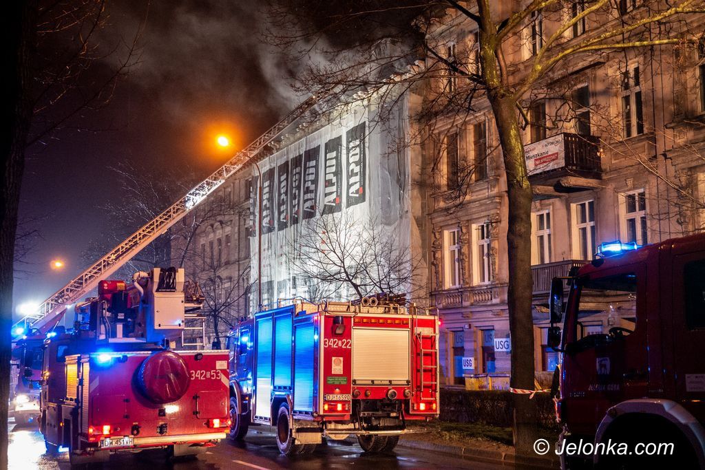 Jelenia Góra: Pożar w kamienicy