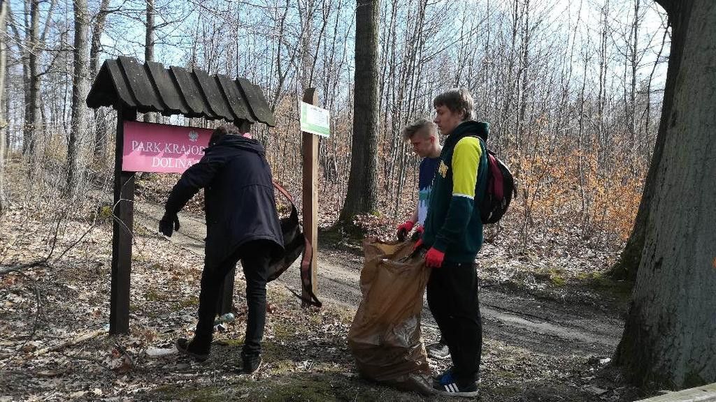 Jelenia Góra: Uczniowie posprzątali