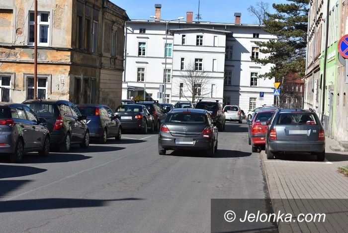 Jelenia Góra: Straszny tłok na Ptasiej