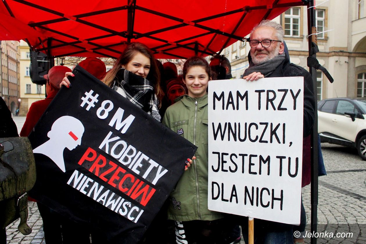 Jelenia Góra: KOD na Dzień Kobiet