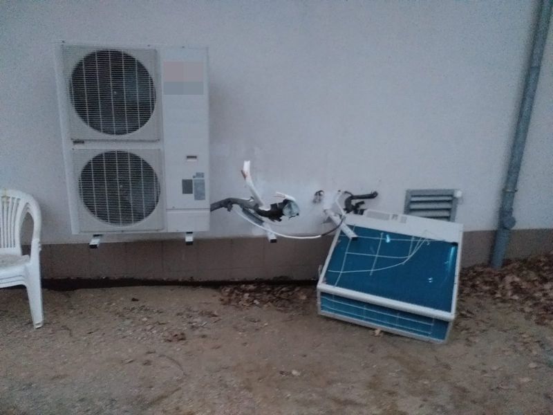 Jelenia Góra: Zatrzymani na kradzieży klimatyzatora