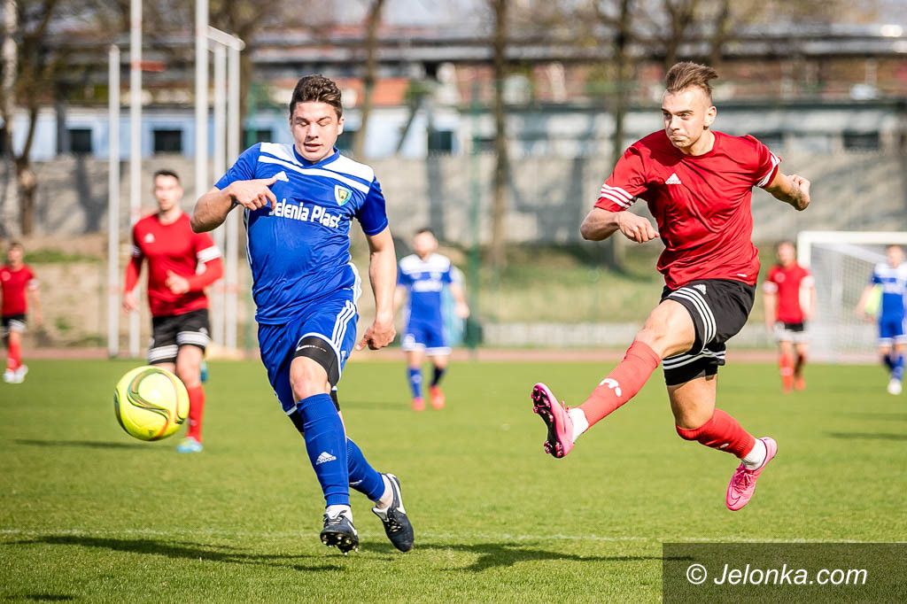 Jelenia Góra: Trzy punkty dla Apisu