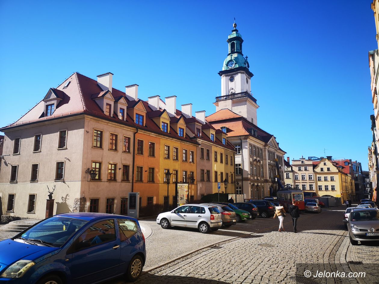 Jelenia Góra: Kto zadba o jezdnie i chodniki?