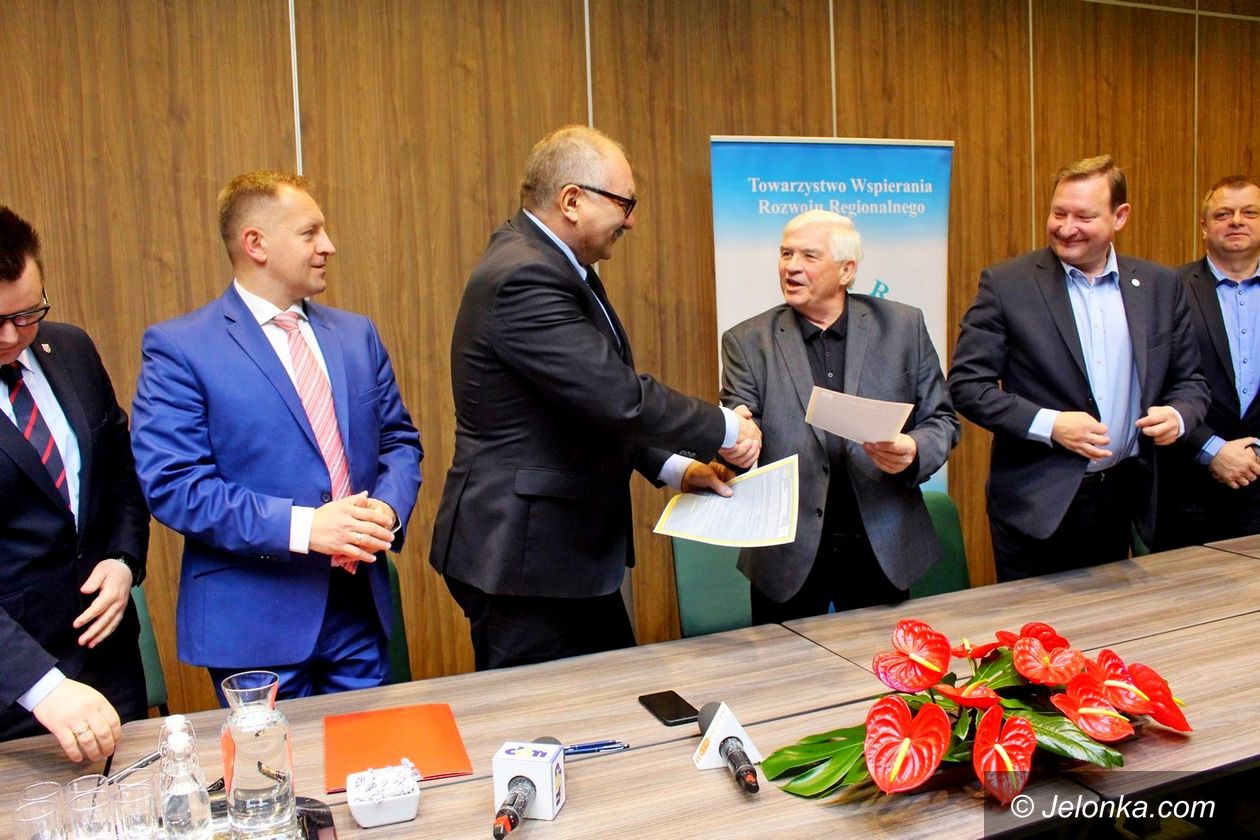 Jelenia Góra: Deklaracja współpracy DRS i RDR