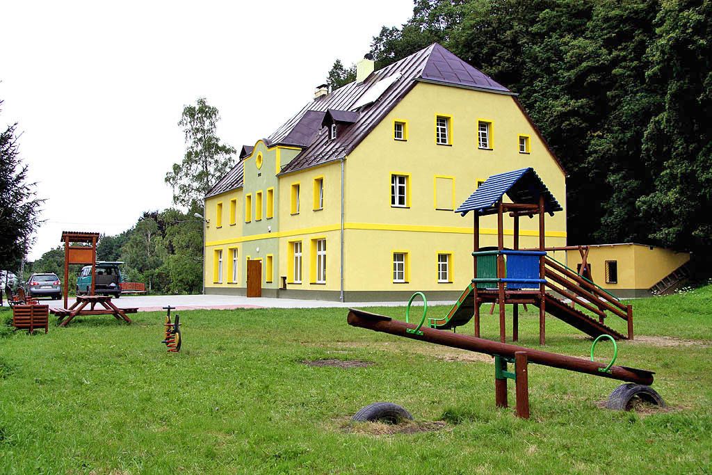 Podgórzyn: Większe schronisko