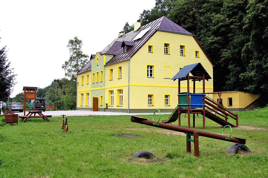 Podgórzyn: Większe schronisko