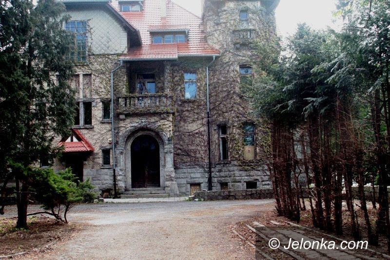 Jelenia Góra: Park przy zameczku jest nadal zamknięty