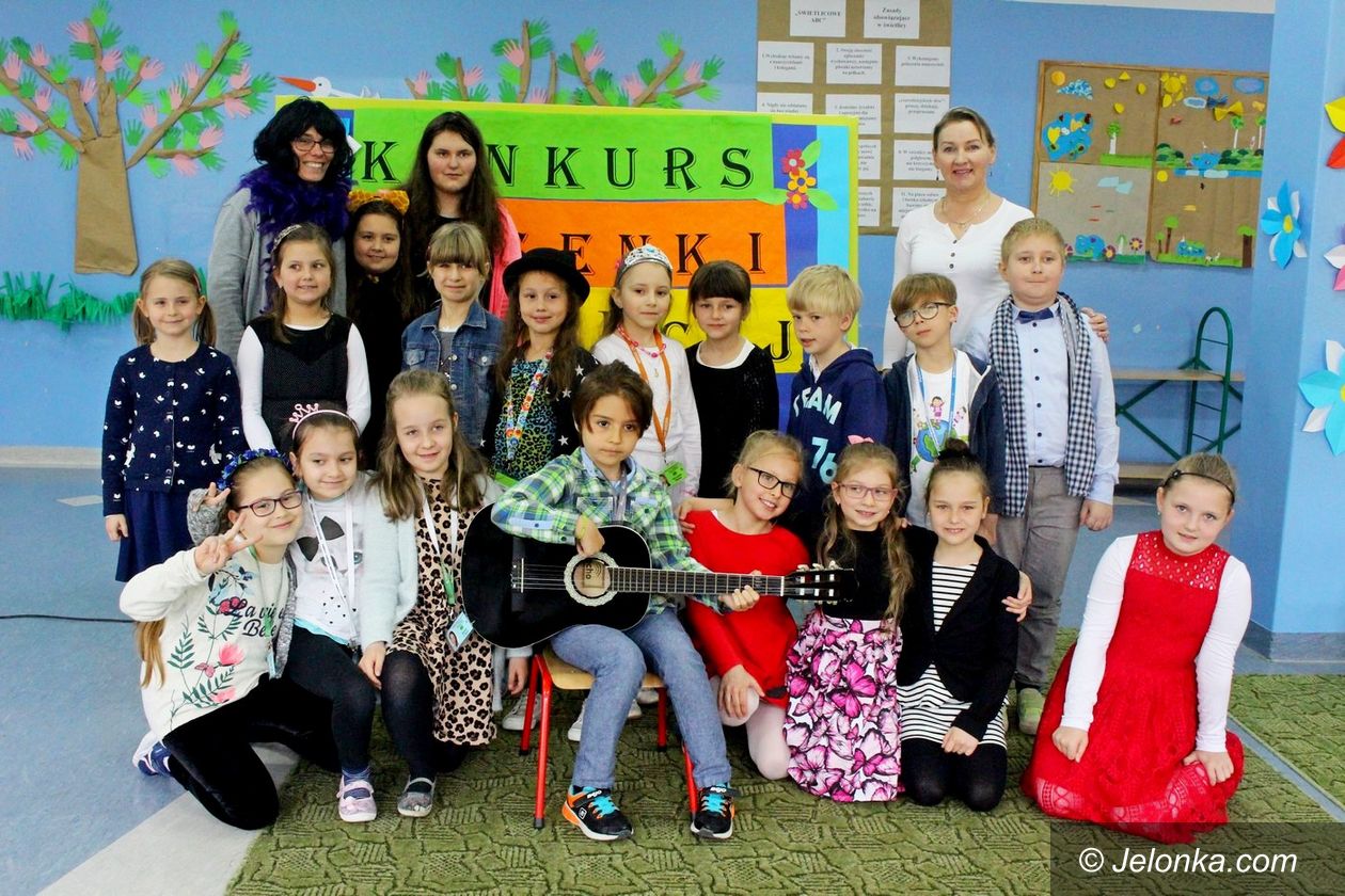 Jelenia Góra: Szkolny konkurs piosenki