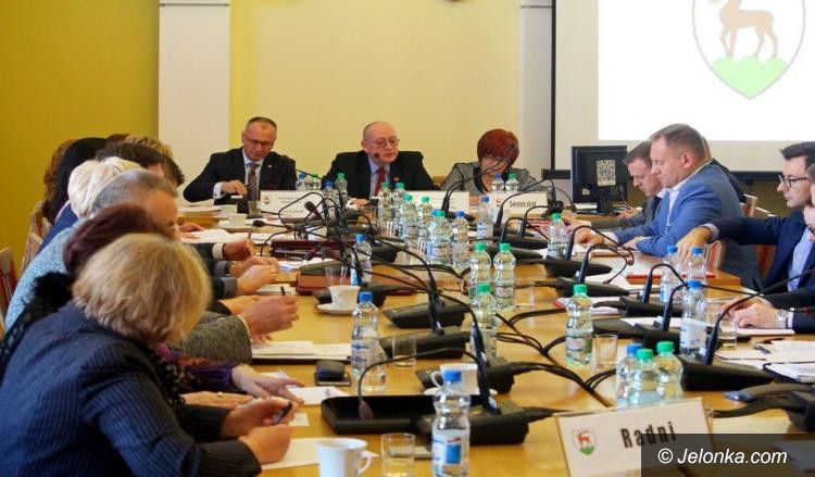 Jelenia Góra: Sesja miejska i inauguracja cieplickiej rady
