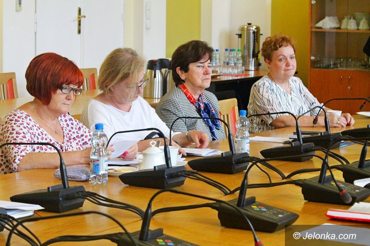 Jelenia Góra: Zmiany w budżecie – opinia pozytywna