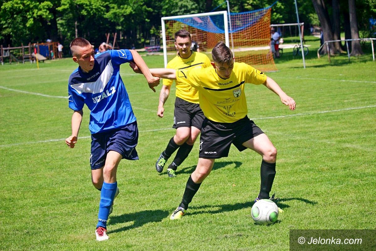 Jelenia Góra: Gol, złamana ręka, szpital