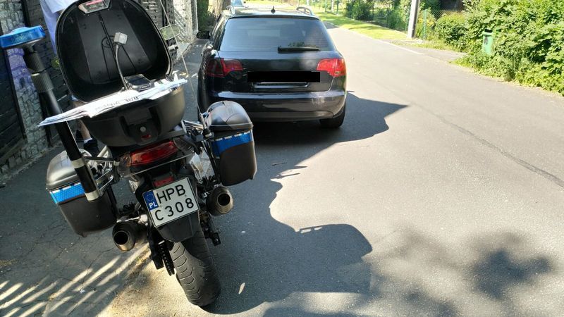 Jelenia Góra: Szalał za „kółkiem” – nie miał prawa jazdy