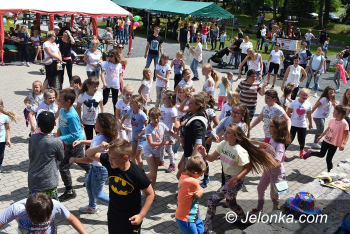 Janowice Wielkie: Tłumna zabawa w Zielonej Dolinie