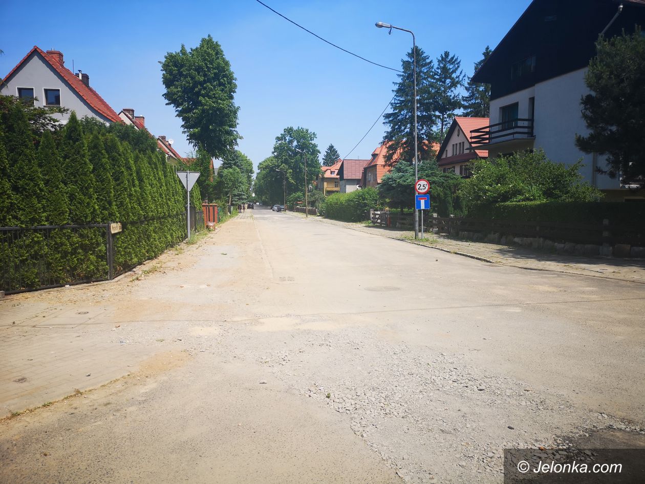 Jelenia Góra: Przestój na ulicy Tabaki