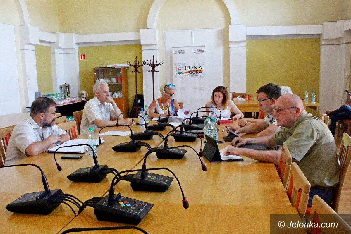 Jelenia Góra: Chcą nadać nazwy czterem rondom
