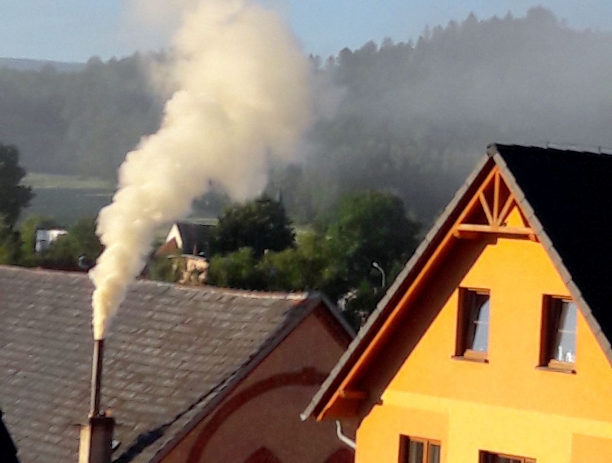 Jelenia Góra: Komin nadal kopci