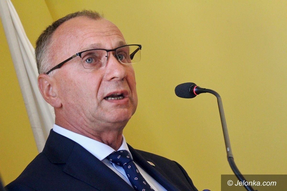 Jelenia Góra: Absolutorium i nowość