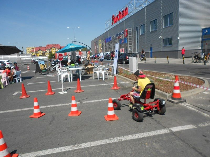 Jelenia Góra: O bezpieczeństwie pod galerią
