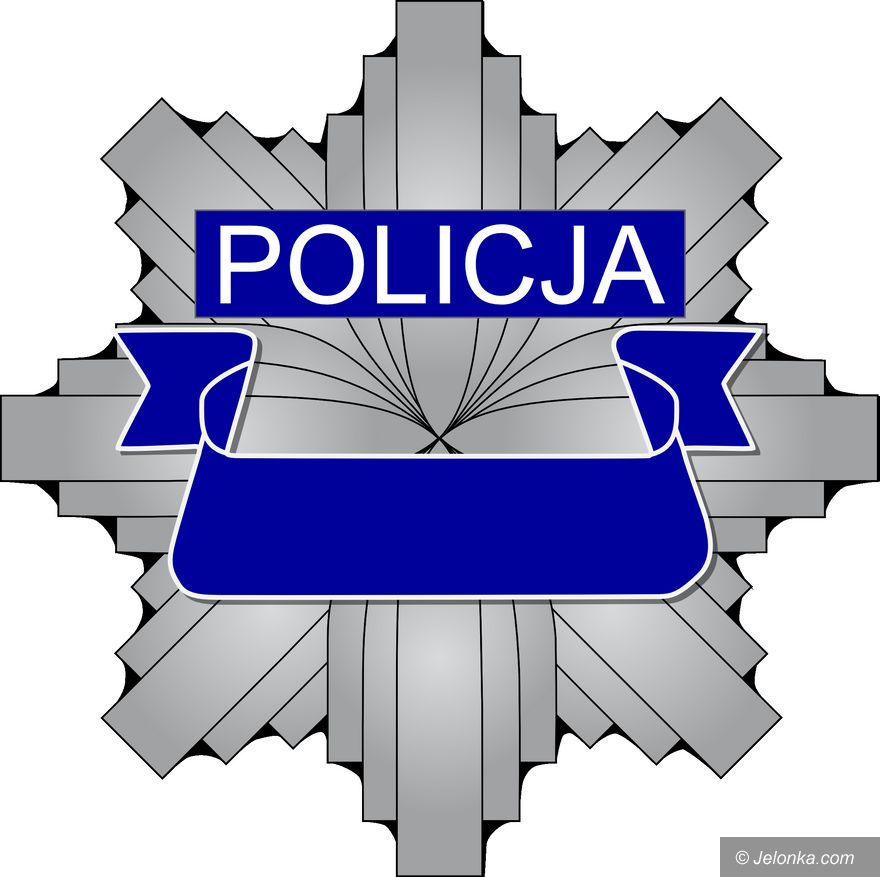 Jelenia Góra: Przed policjantami schował się w szafie