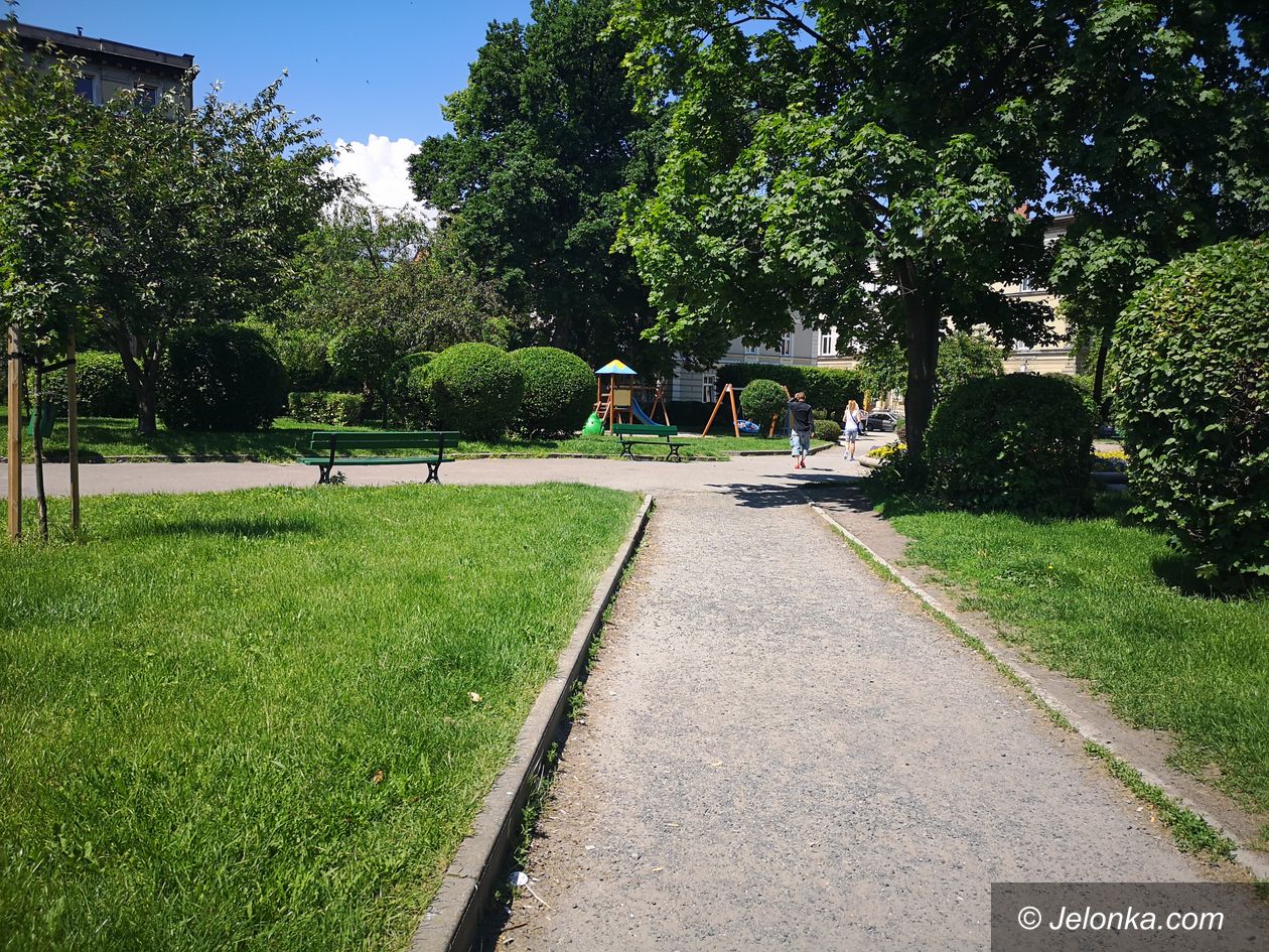 Jelenia Góra: Poczekają na modernizację placu zabaw