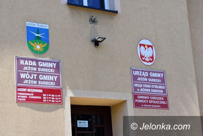 Siedlęcin: Remont w Domu Ludowym w Siedlęcinie